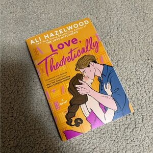 🌸 Ali Hazelwood 🌸 “Love, theoretically”